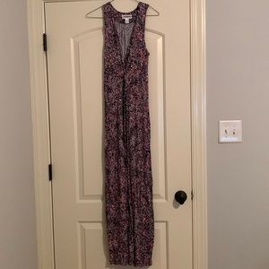 Maternity maxi dress